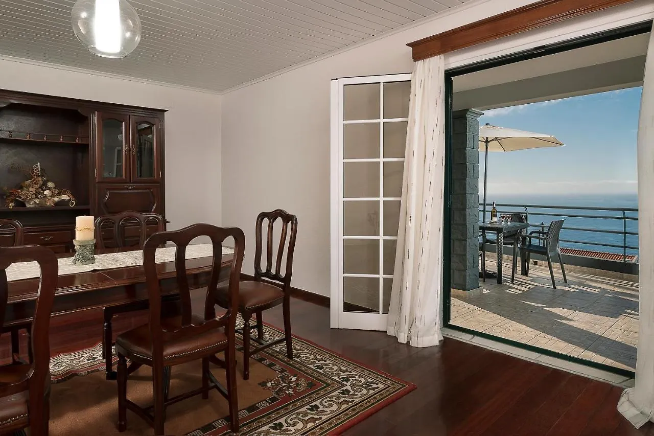 Welcome Home, With A Fantastic View, Sunrise & Sunsets Estreito Da Calheta